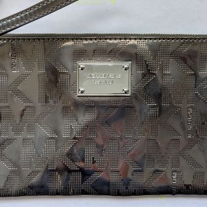 Michael Kors zip clutch